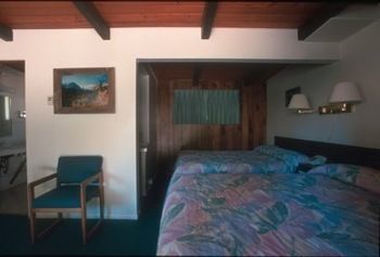 Mountain Pine Motel East Glacier Park Village Buitenkant foto
